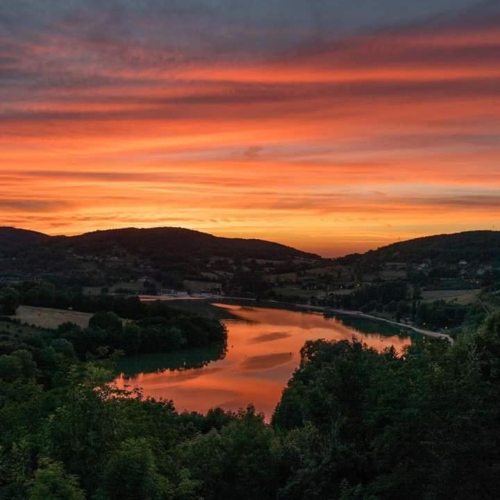 Chambre Climatisee Au Coeur De Brive Avec Televiseur Connecte Wifi Netflix Ngoại thất bức ảnh